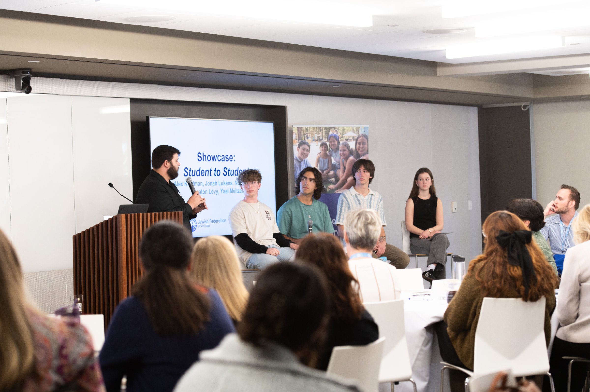 Student to Student ambassadors presenting at Jewish Federation of San Diego